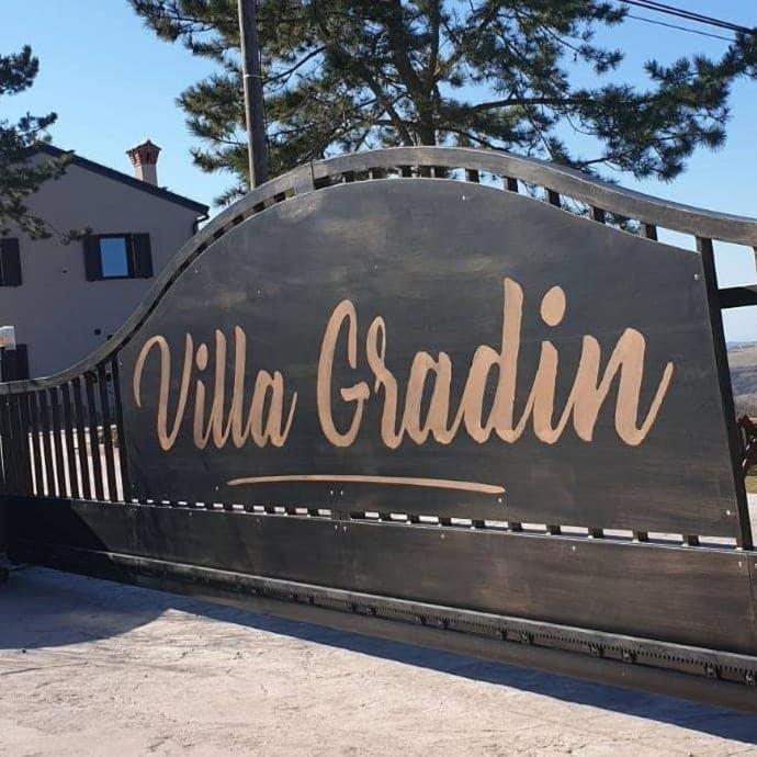 Luxury Villa Gradin Gracisce Exterior foto