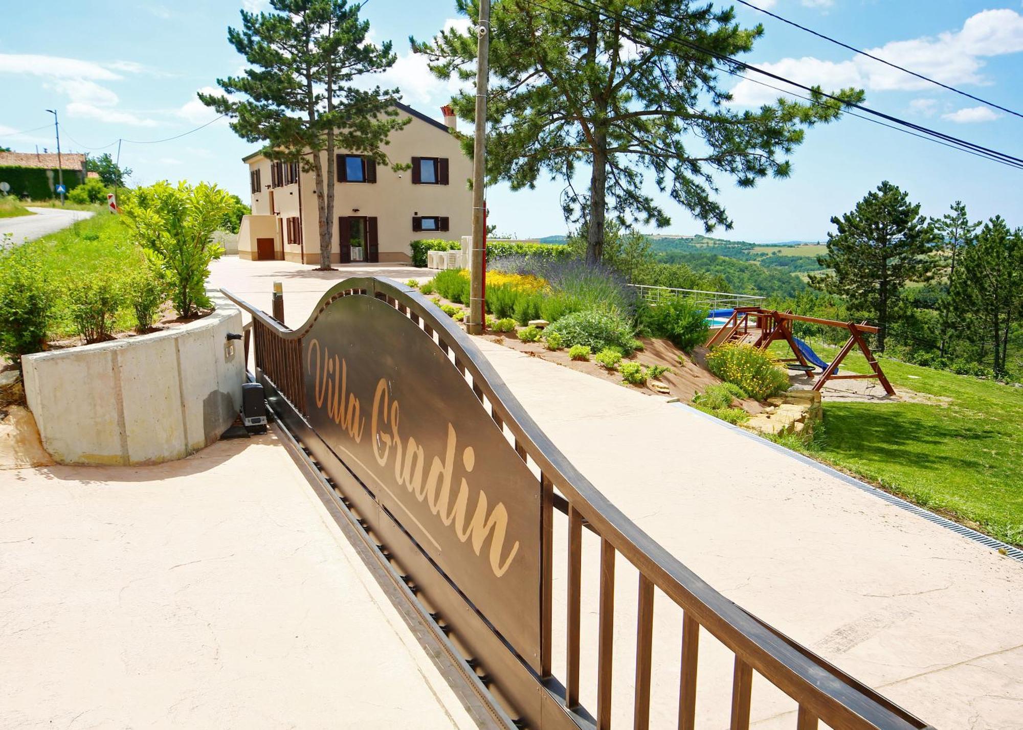 Luxury Villa Gradin Gracisce Exterior foto